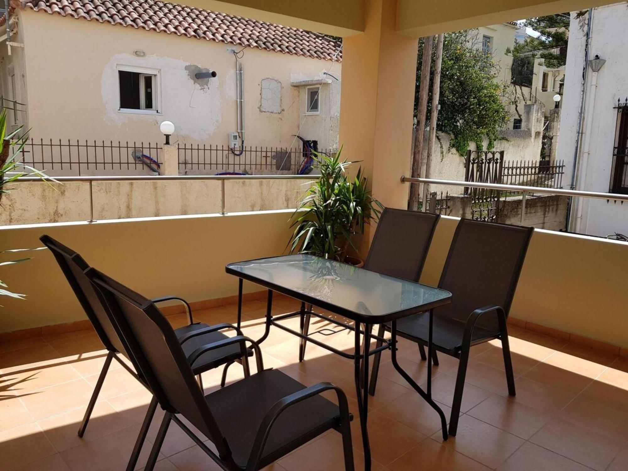 Ilia's In Chania Daire